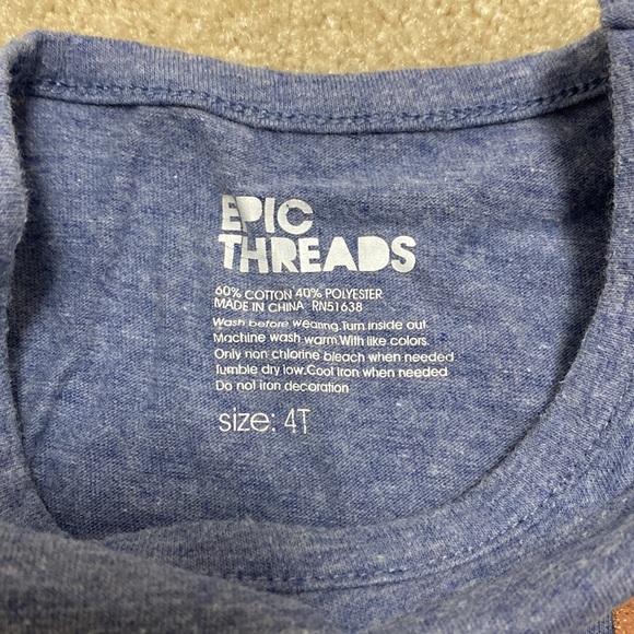 4 girls 4T shirts in excellent condition - Picture 3 of 11